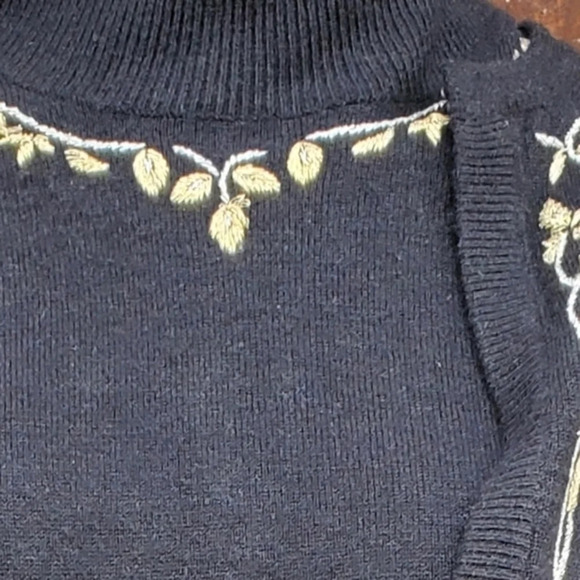 Vintage Gold Leaf embroidery Sweater Set M - Picture 2 of 10